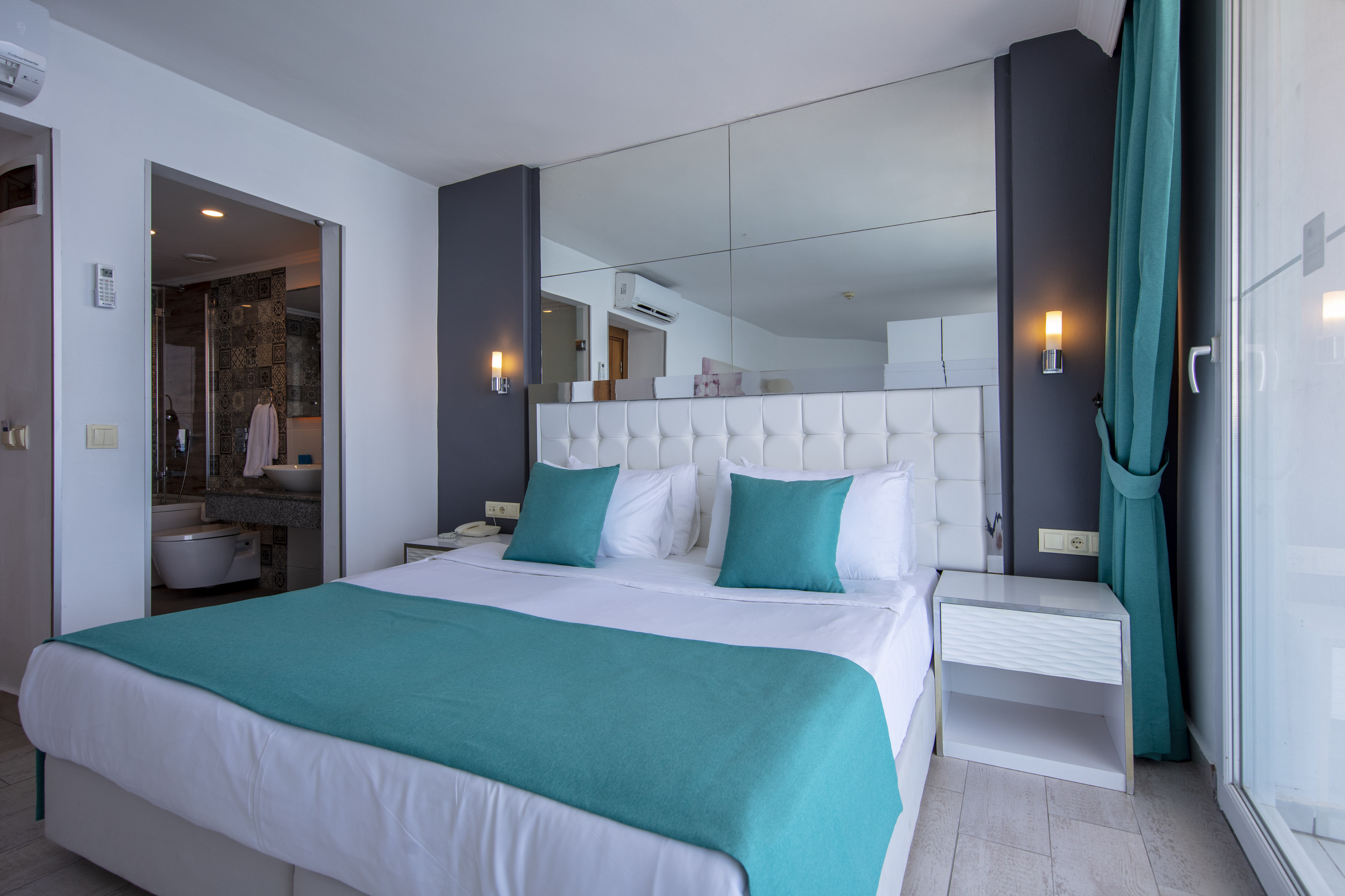 Le Bleu Hotel Resort Kara Manzaralı Standart Oda 