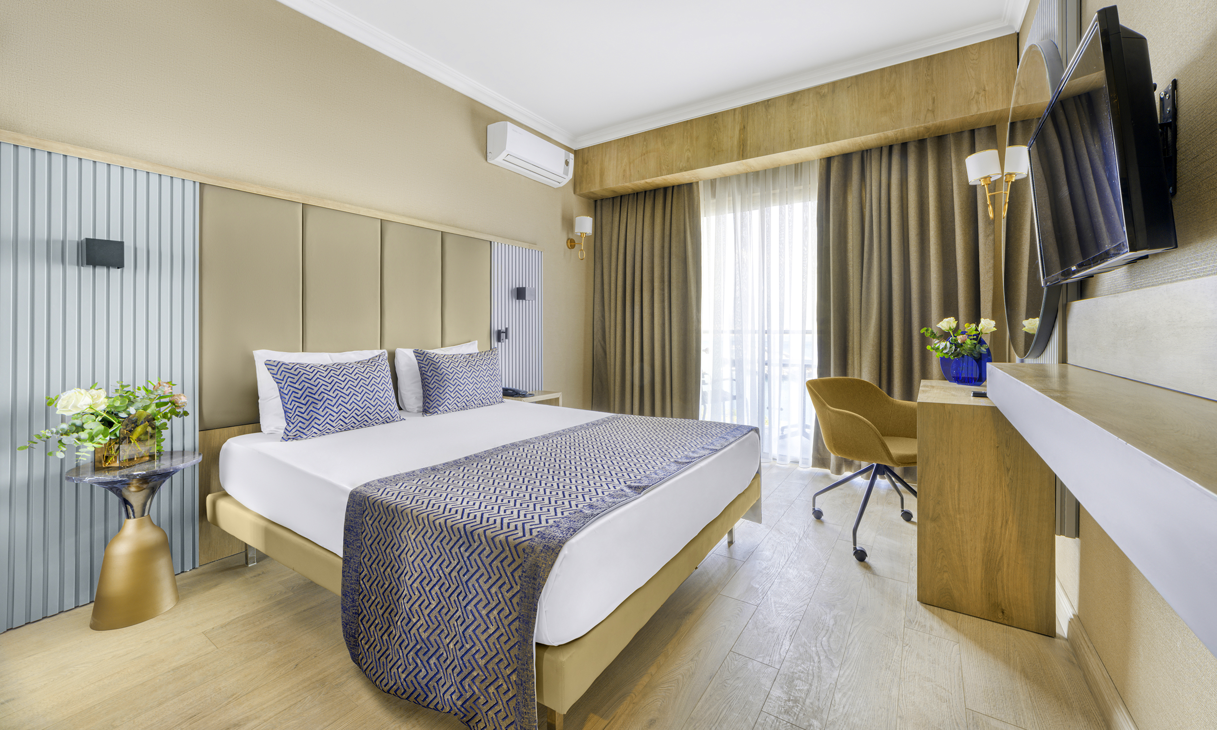 Standard Room, Land View