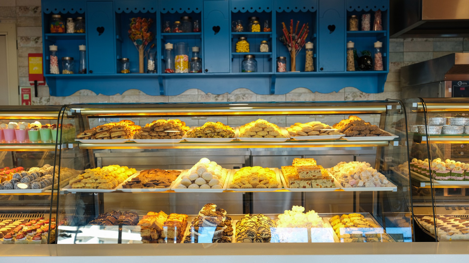 Crystal Admiral Resort Suites & Spa