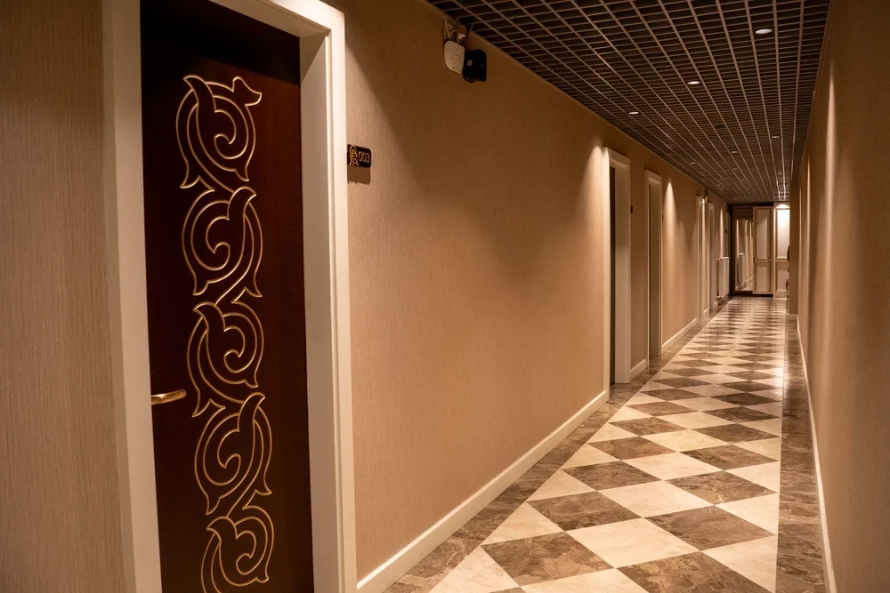 Kronos Hotel · 12