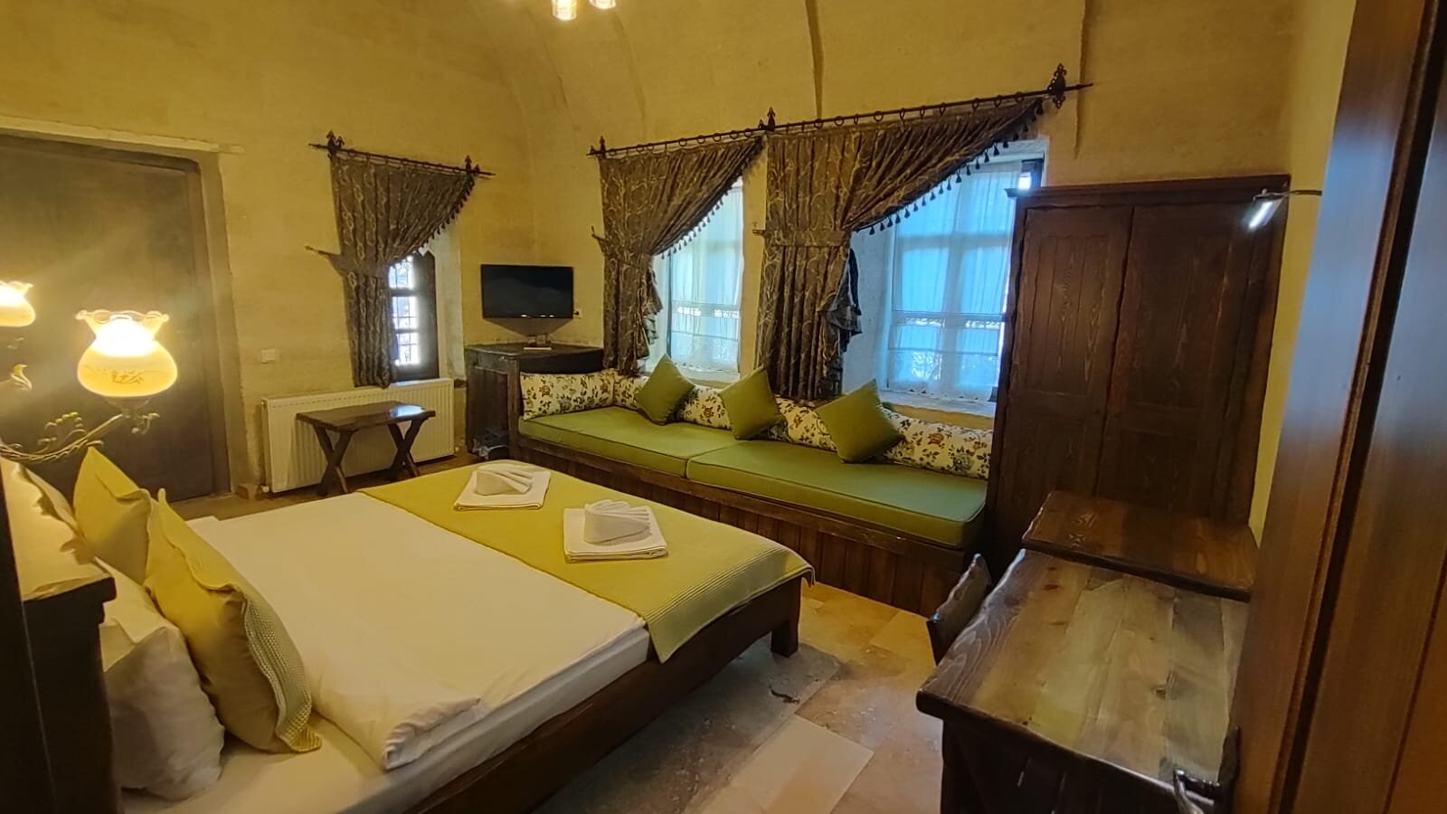 Armesos Cave Hotel · 2