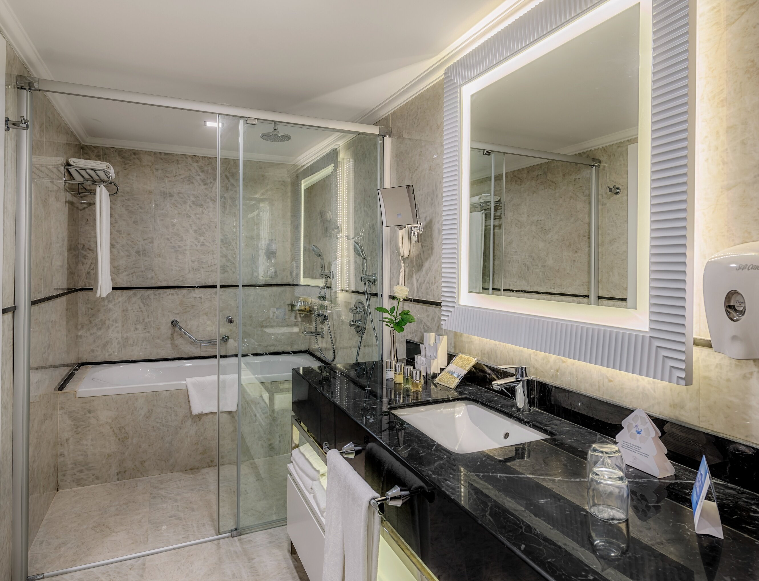 Deluxe Bina Quadriple Standart Oda