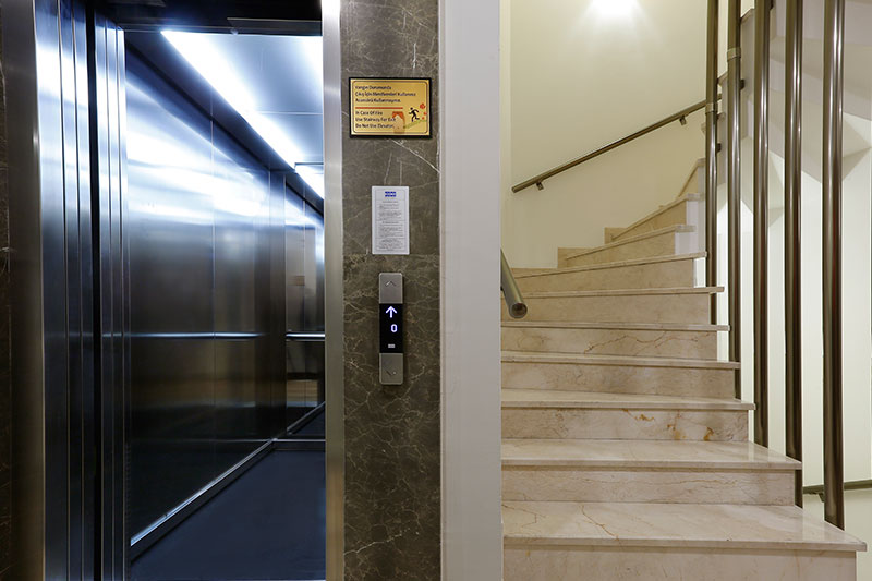 The White Orient Hotel