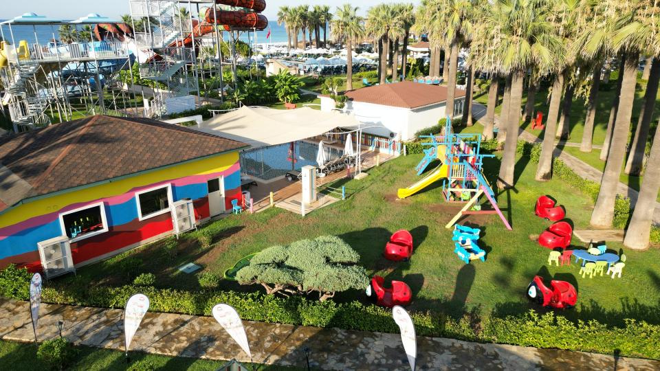 Crystal Tat Beach Golf Resort & Spa