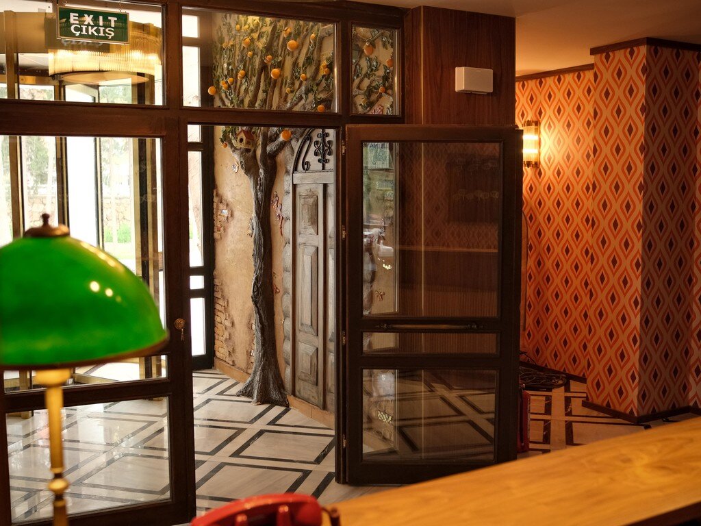 74 Otel galeri 3