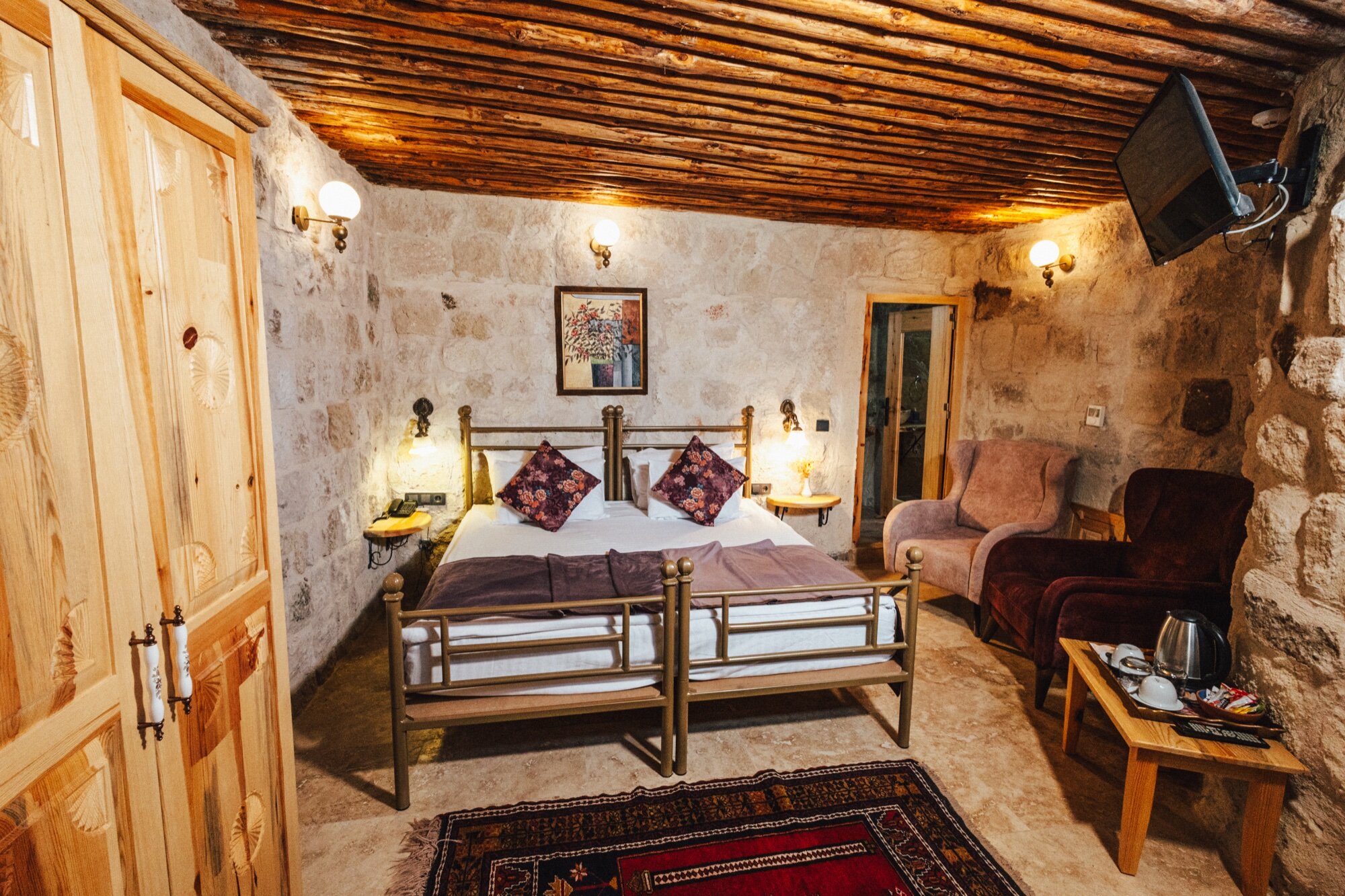 Deluxe Jacuzzi Room, Courtyard View