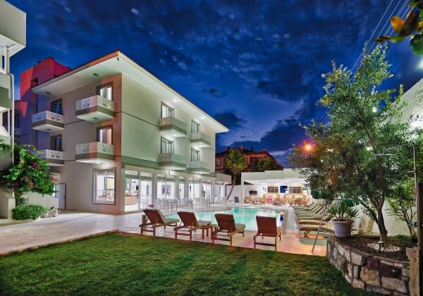 Ege Tulip Çeşme Deluxe Hotel