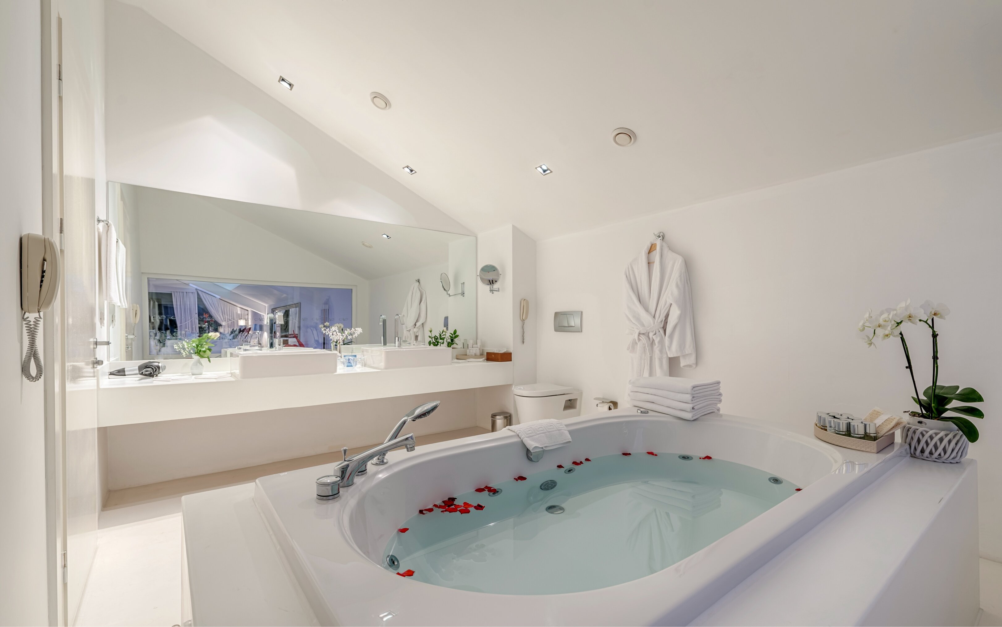 Madonna Suite