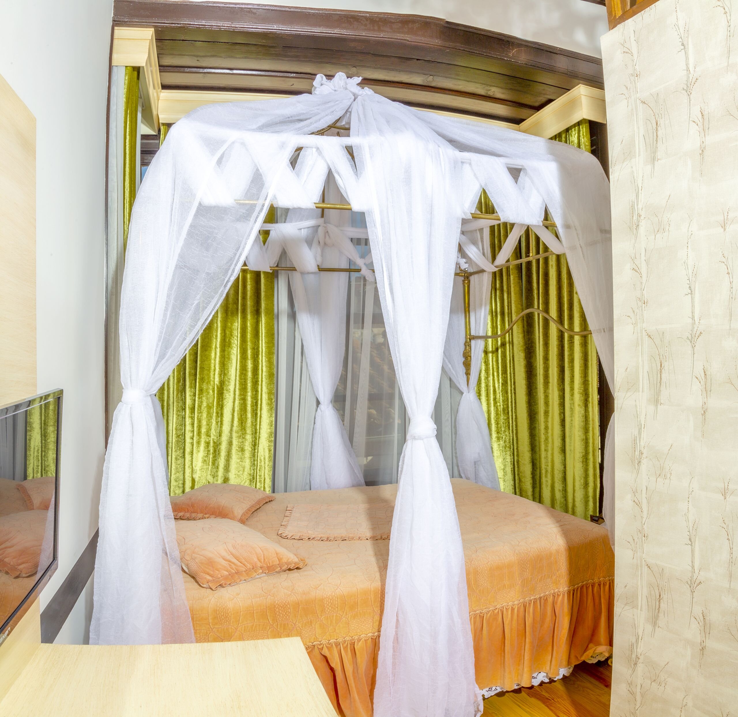 Cedrus Hotel