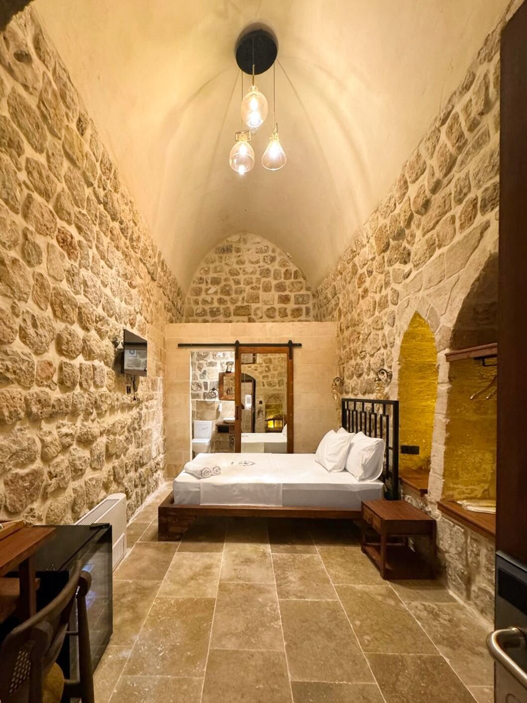 Midyat - Avlu Manzaralı Oda