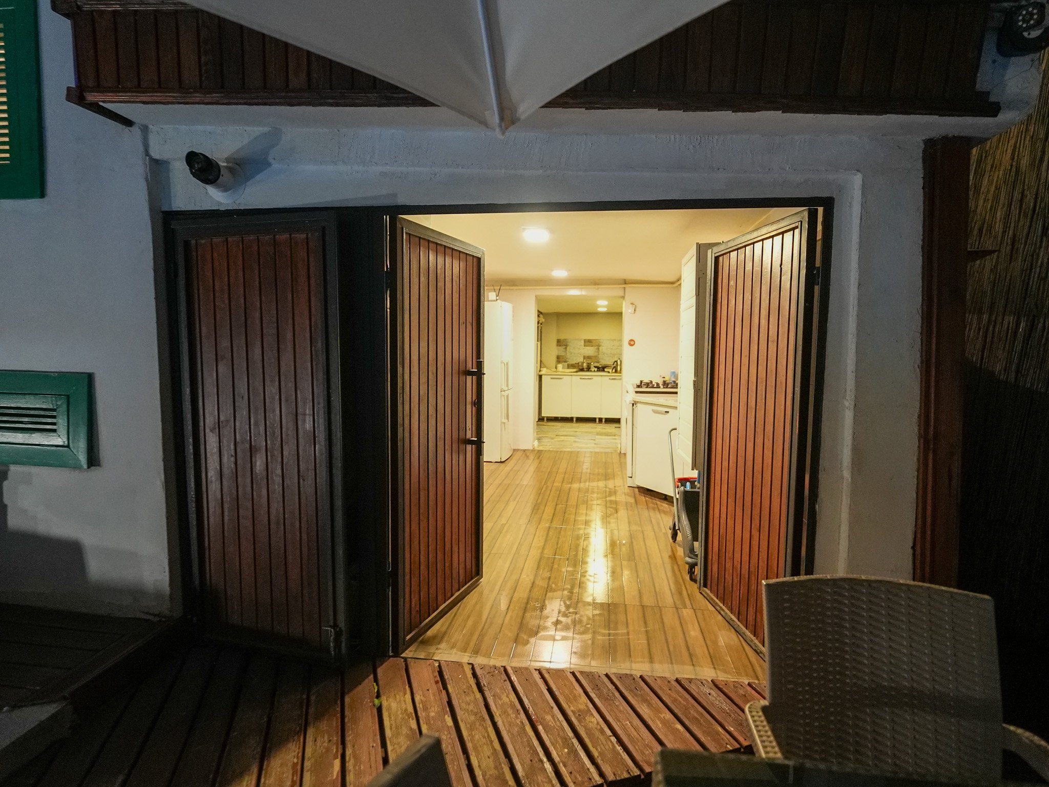 Yeşil Panjurlu Villa · 30