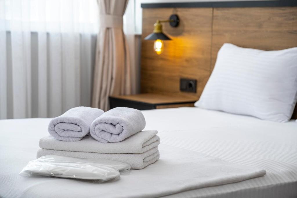 Comfort Center Suit Hotel