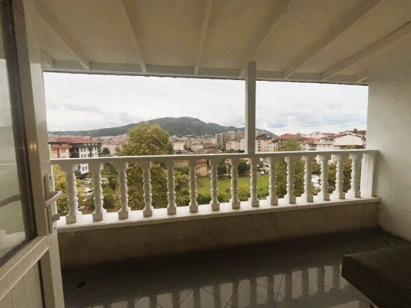 Otel Royal 52