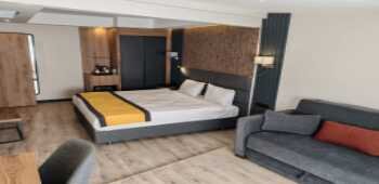 Kayhan House