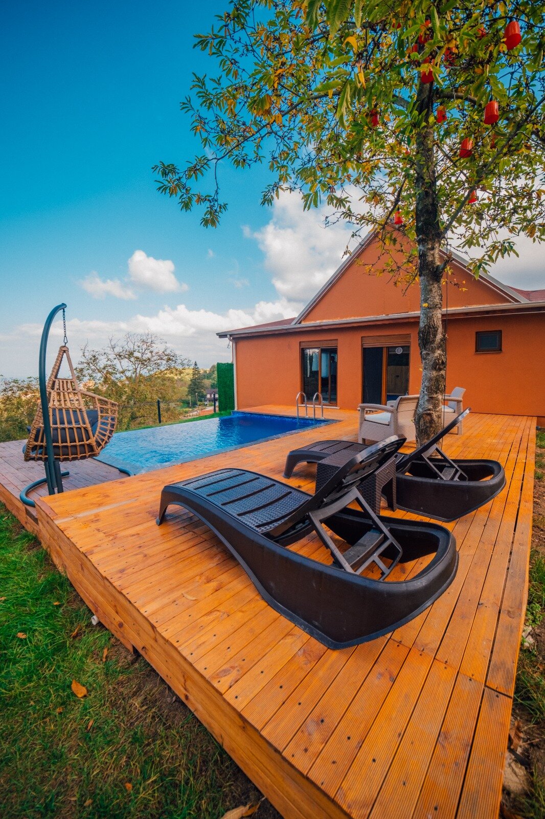 Villa ( Bahçede Özel Isıtmalı Havuz , Jakuzi )