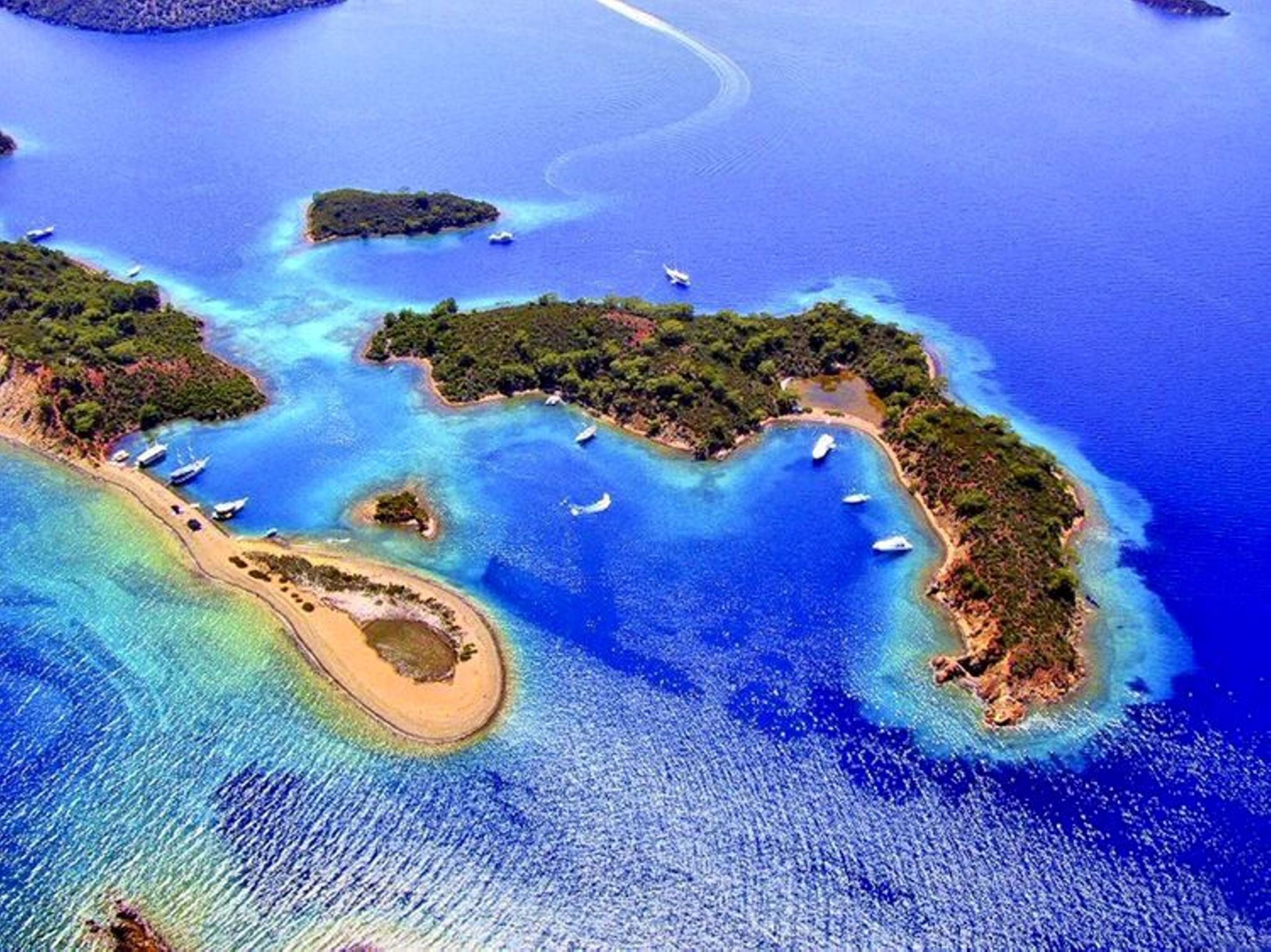 Santana Göcek · 11