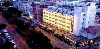 Roxx Royal Hotel · 77