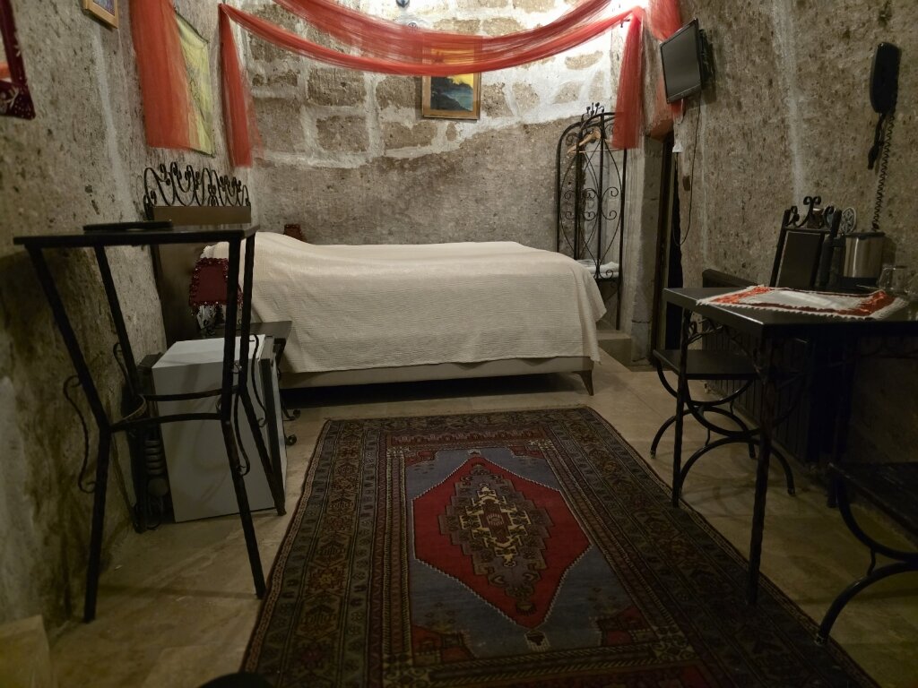 Kapadokya Ihlara Konakları and Caves · 396