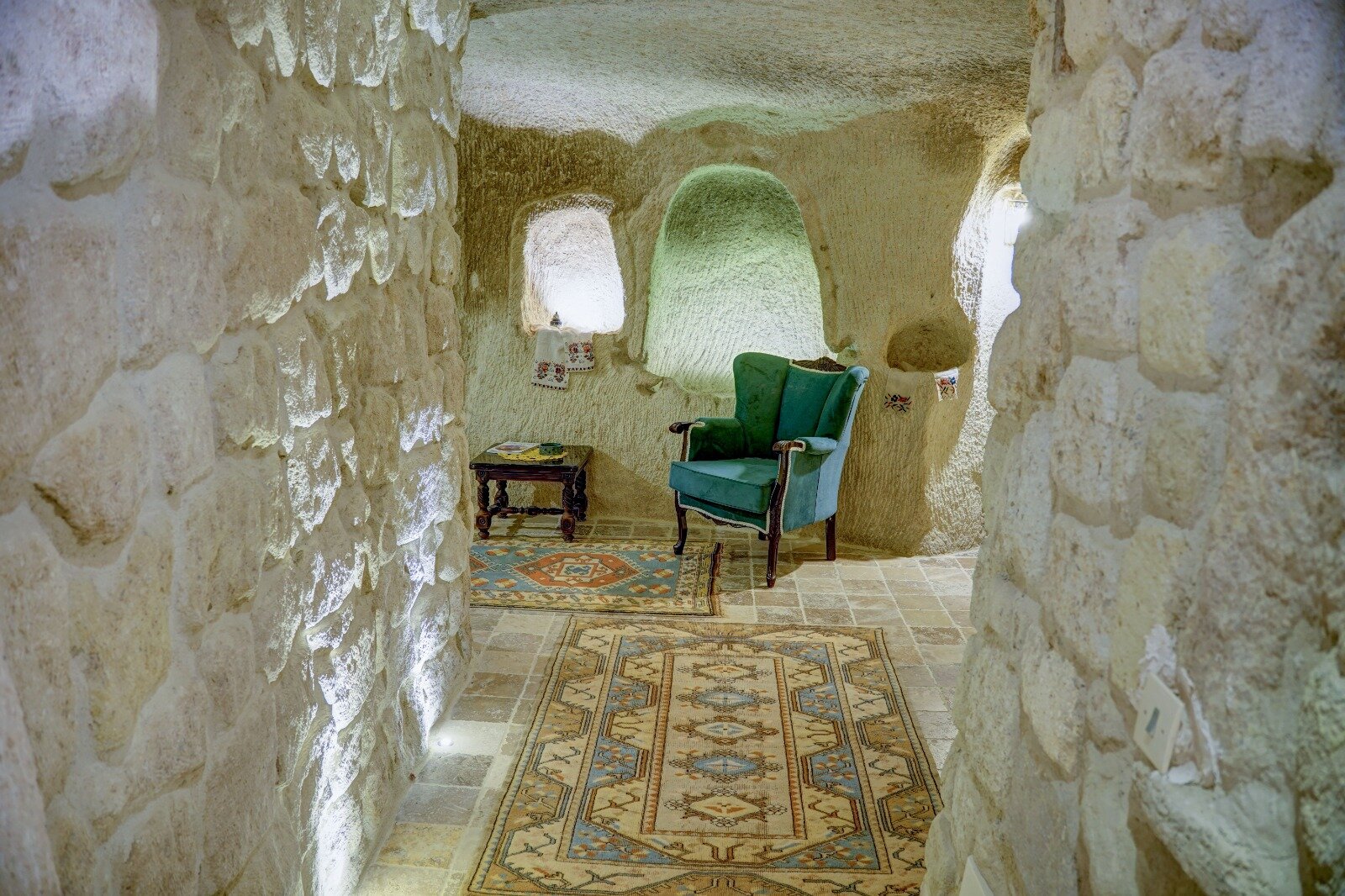 103 Cicirya Queen Cave Room