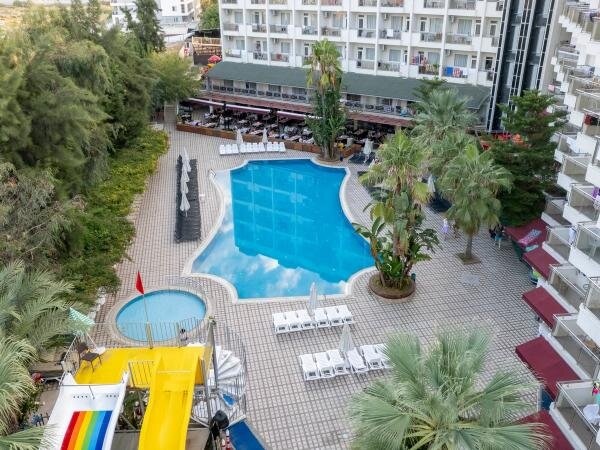 Asrın Beach Hotel