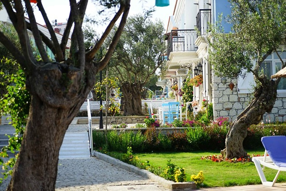 Zeytin Arası Apart Otel