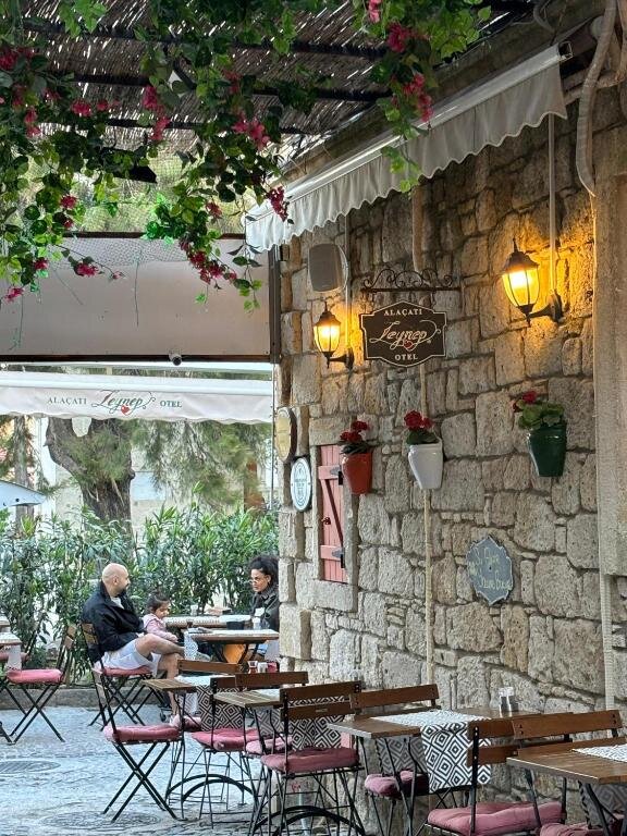 Alaçatı Zeynep galeri 5