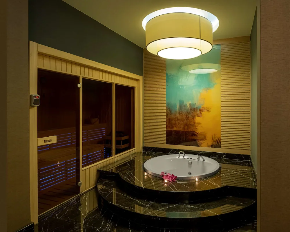 DoubleTree by Hilton Manisa · 26