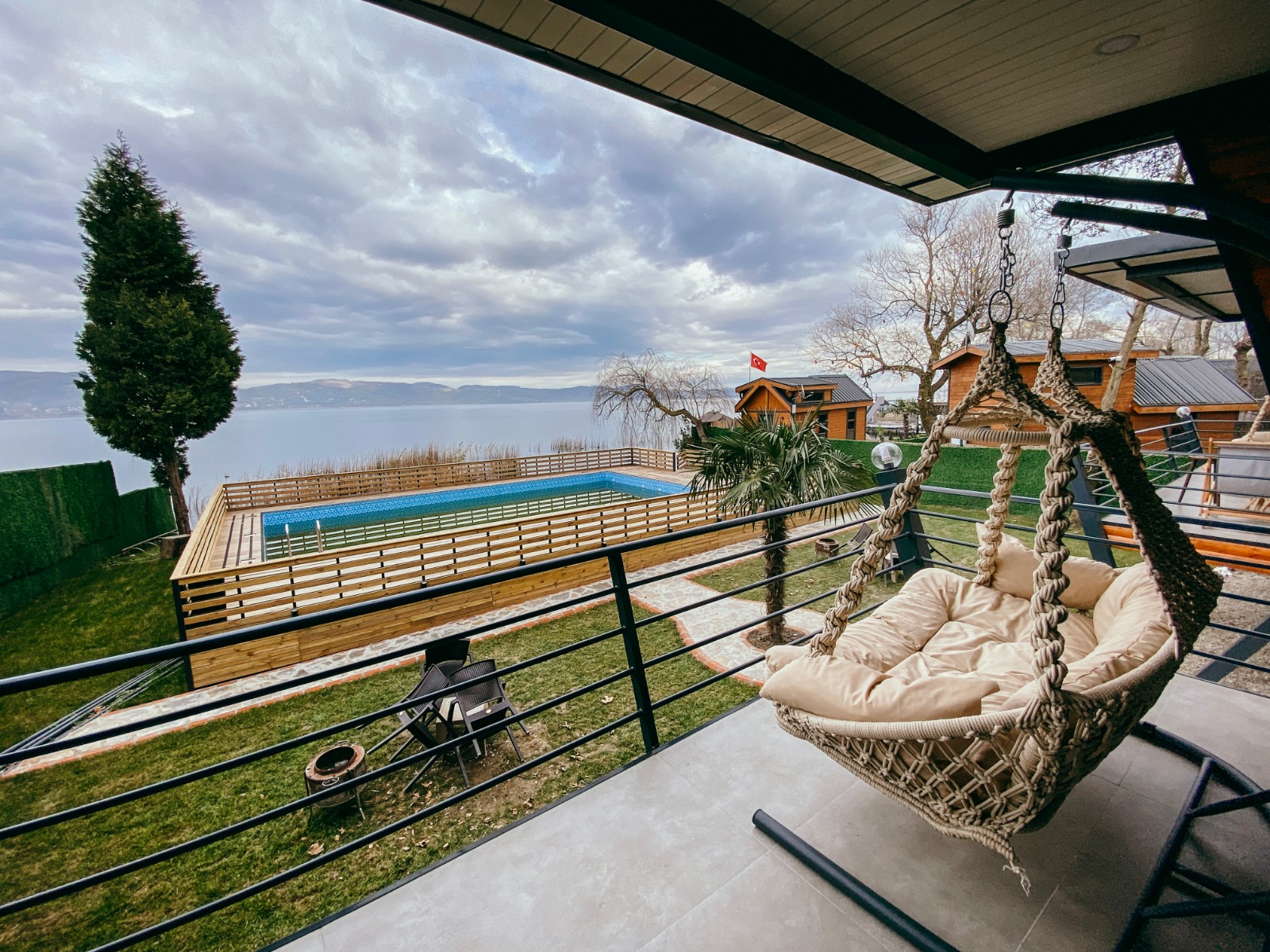 Sapanca Kıyı Bungalov