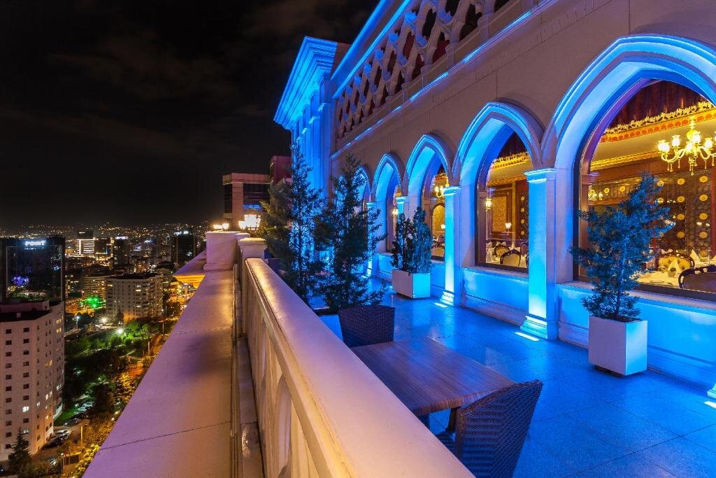Meyra Palace Hotel · 4