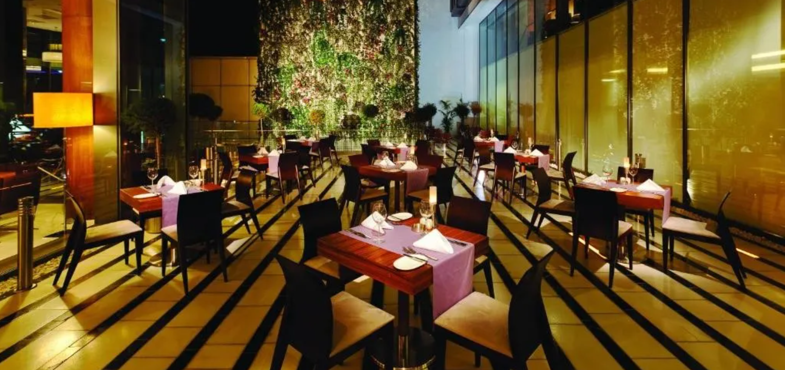 Crowne Plaza İstanbul Harbiye · 50