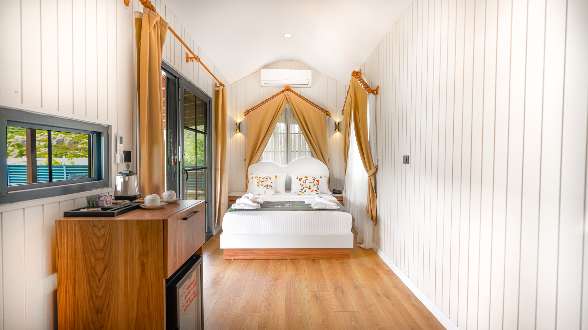 Deluxe Nature Quadruple Room