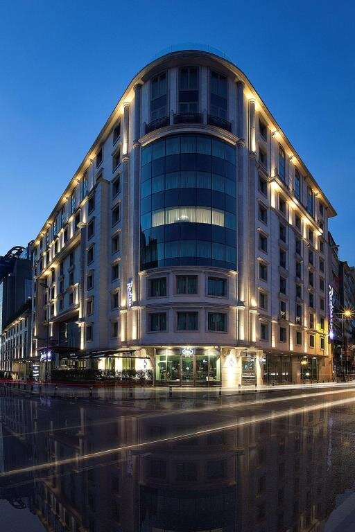 Radisson Blu Hotel İstanbul Şişli · 7