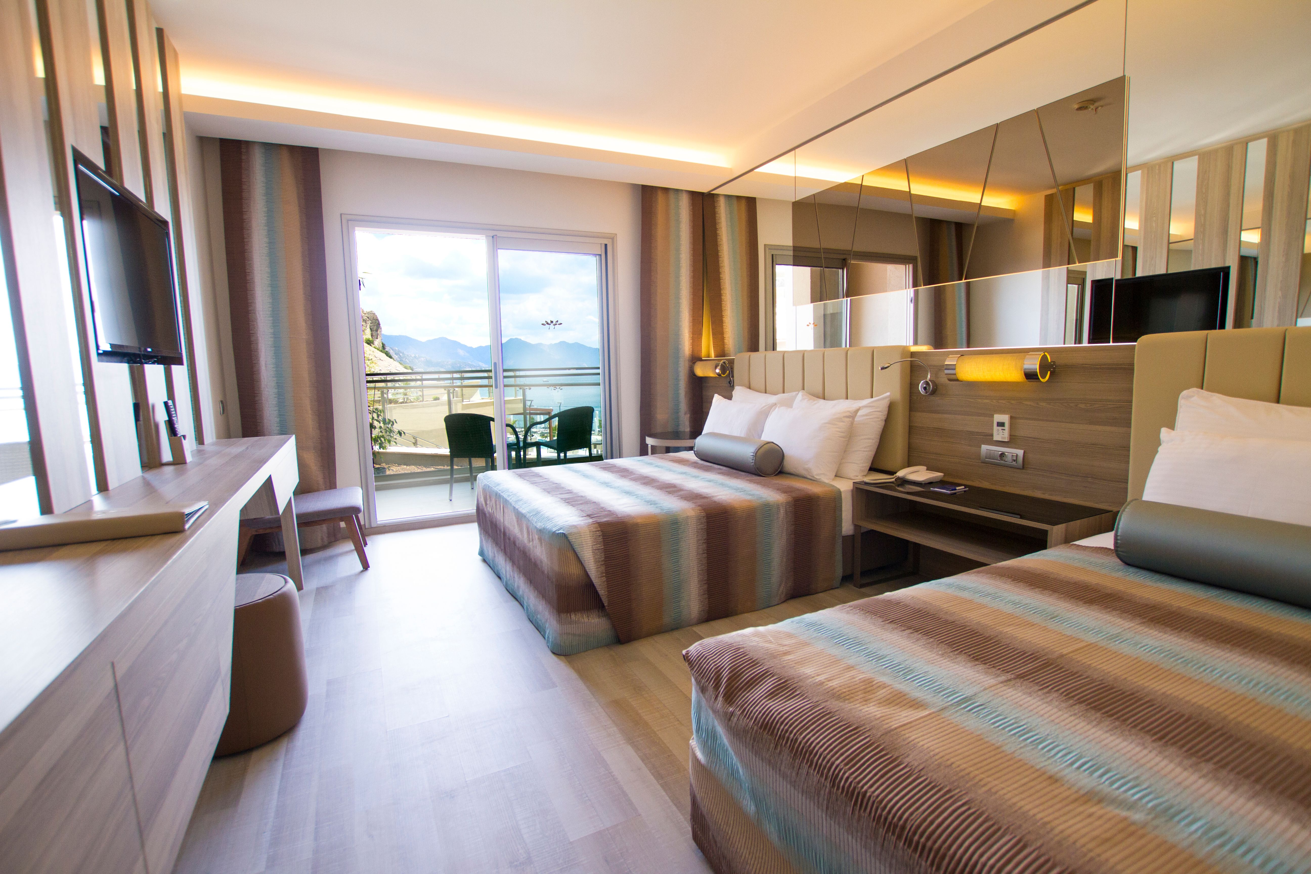 Turunç Premium Hotel Yandan  Deniz Manzaralı Standart Oda  