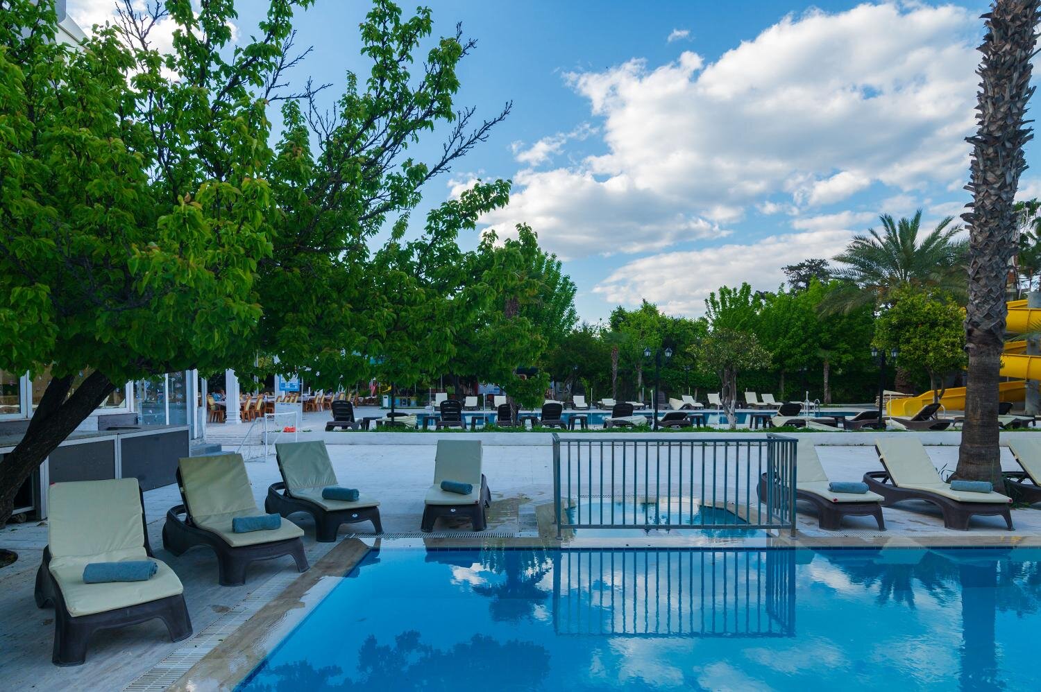 Grand Hotel Derin