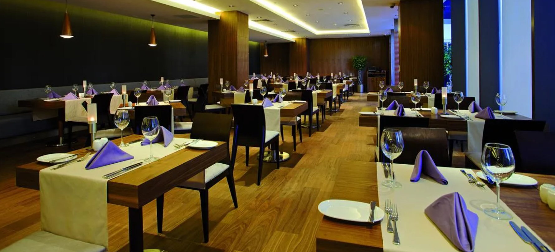 Crowne Plaza İstanbul Harbiye · 57