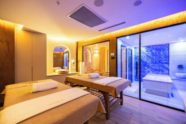 Qlusive Hotel Kuşadası (Adults Only +12)