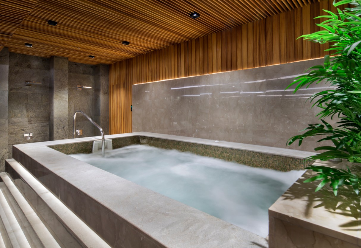 DoubleTree by Hilton Hotel Istanbul - Piyalepasa