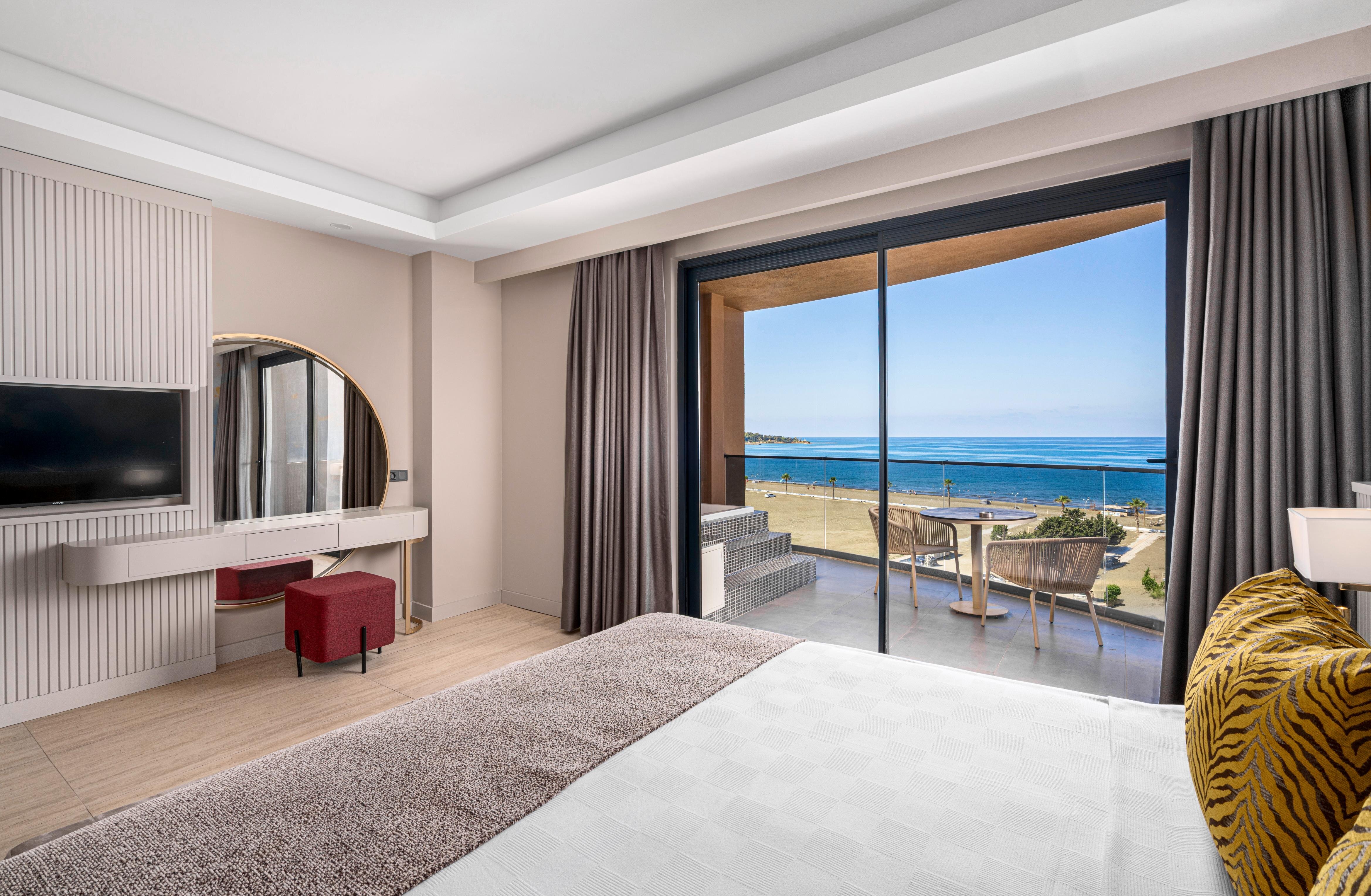 Jakuzili King Suite