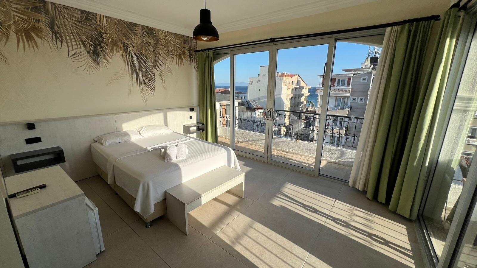 Deluxe Suit Deniz Manzaralı Oda