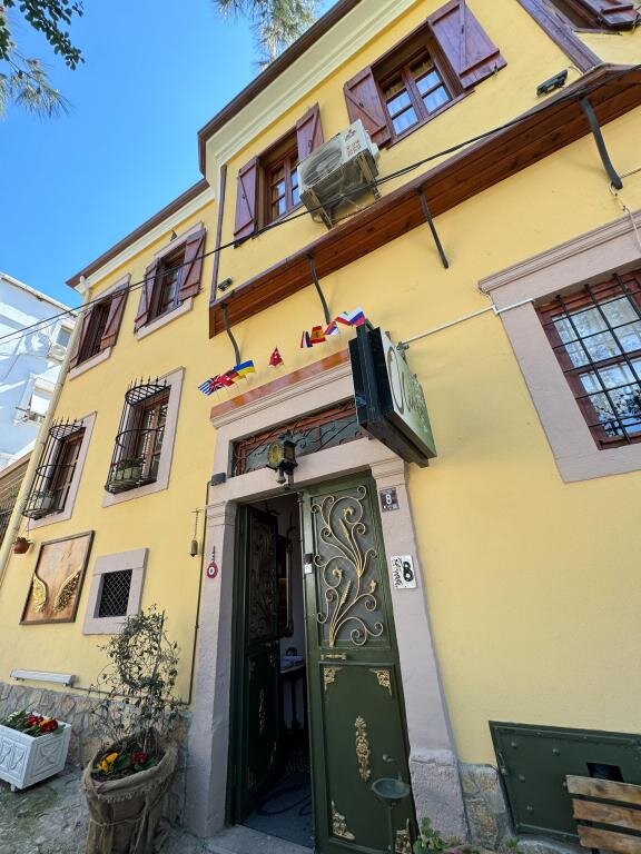 Olivia 1845 Guest House · 2