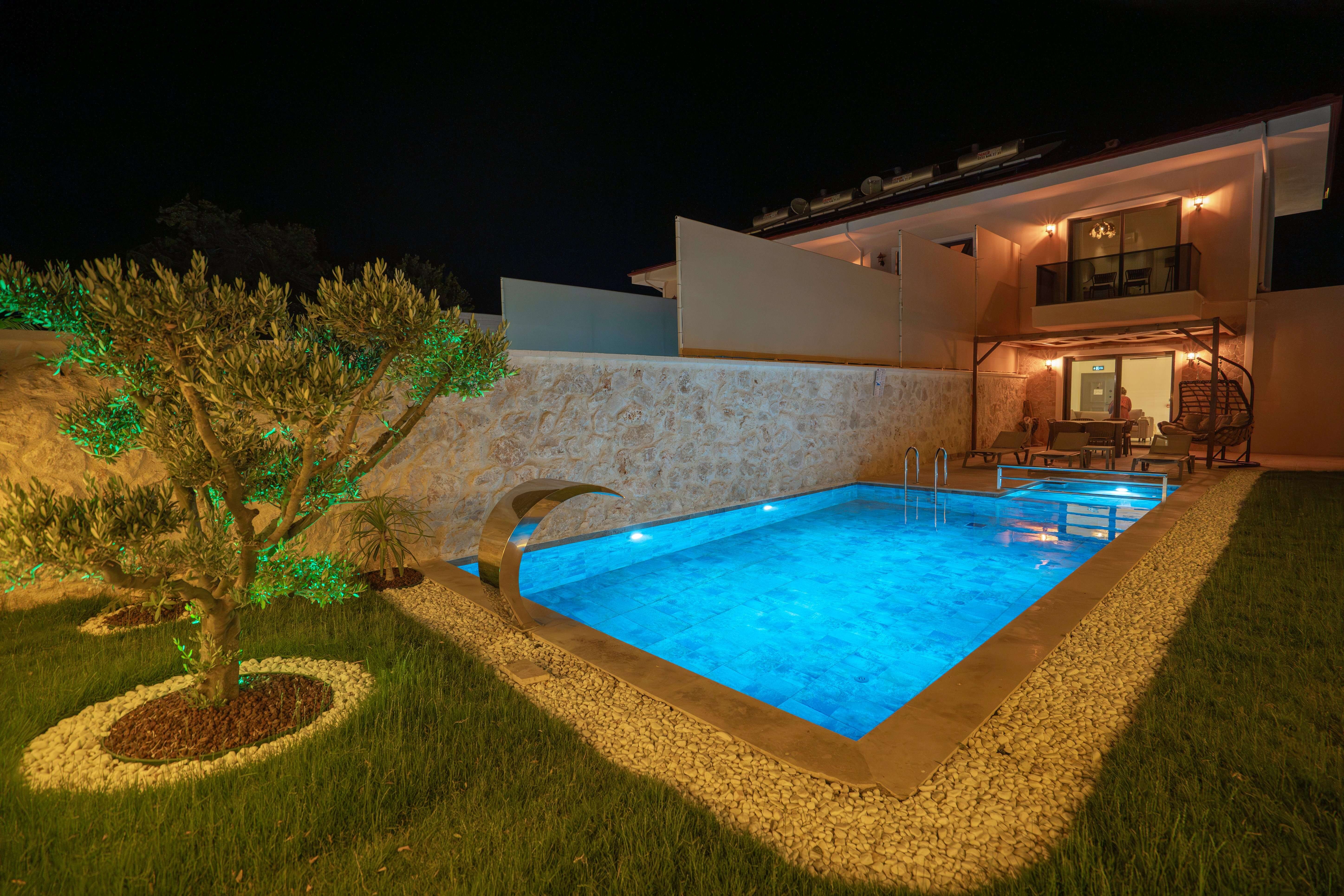 Havuzlu Villa  3
