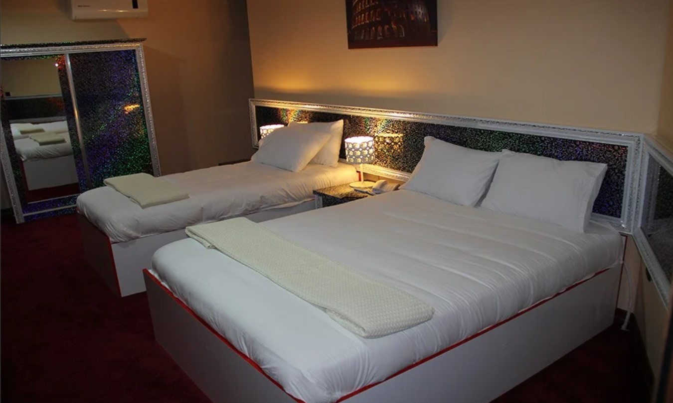 Single Room (1 Person)