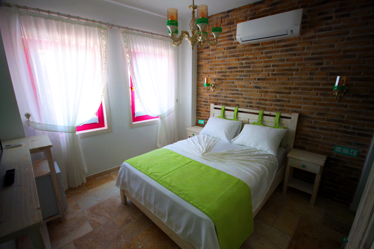 Neo Hotel