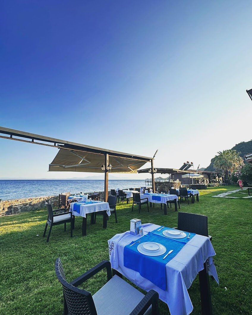 Assos Sardunya Butik Otel