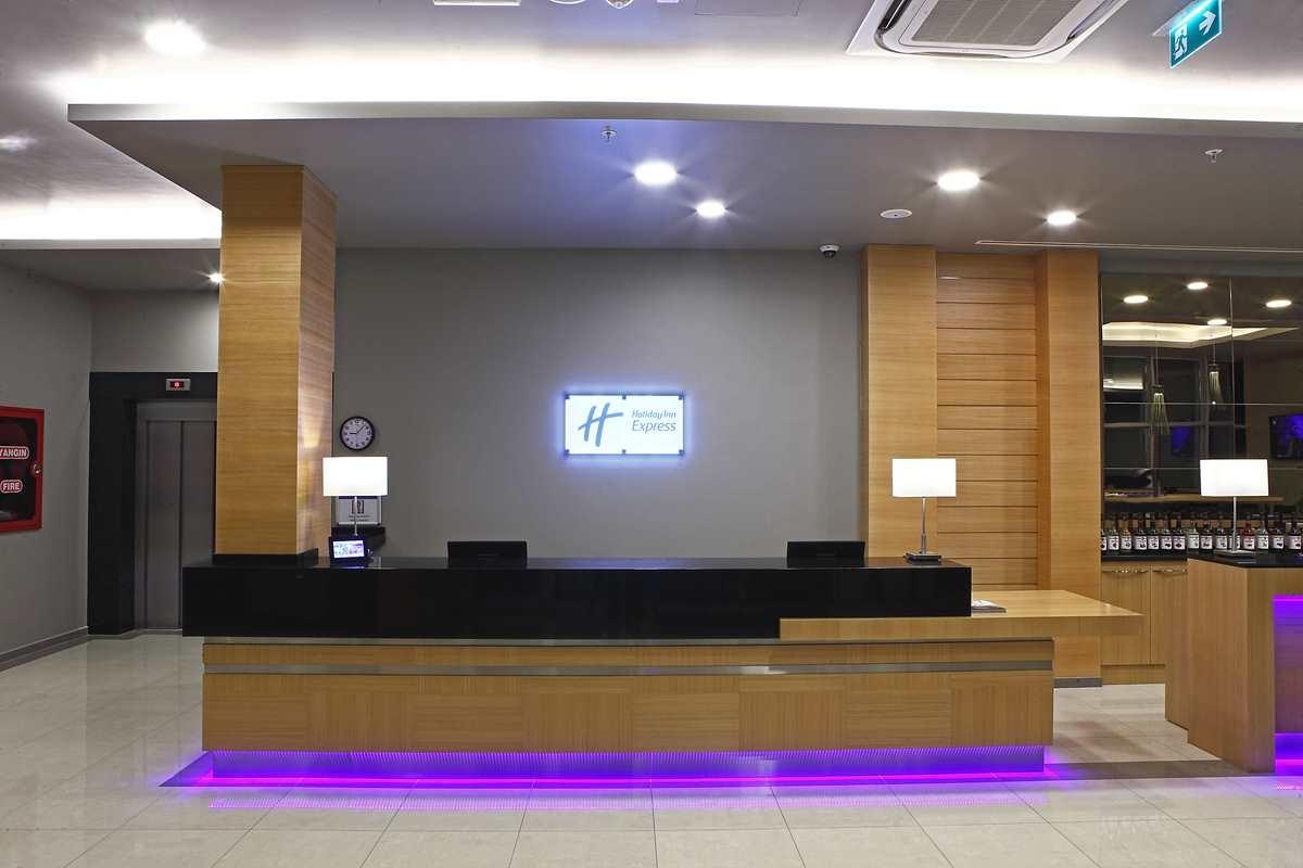 Holiday Inn Express Manisa-West