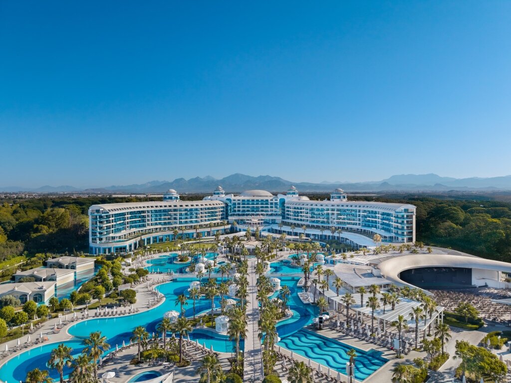 Sueno Hotels Deluxe Belek photo 2
