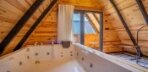 Jakuzili Deluxe Bungalov Görseli