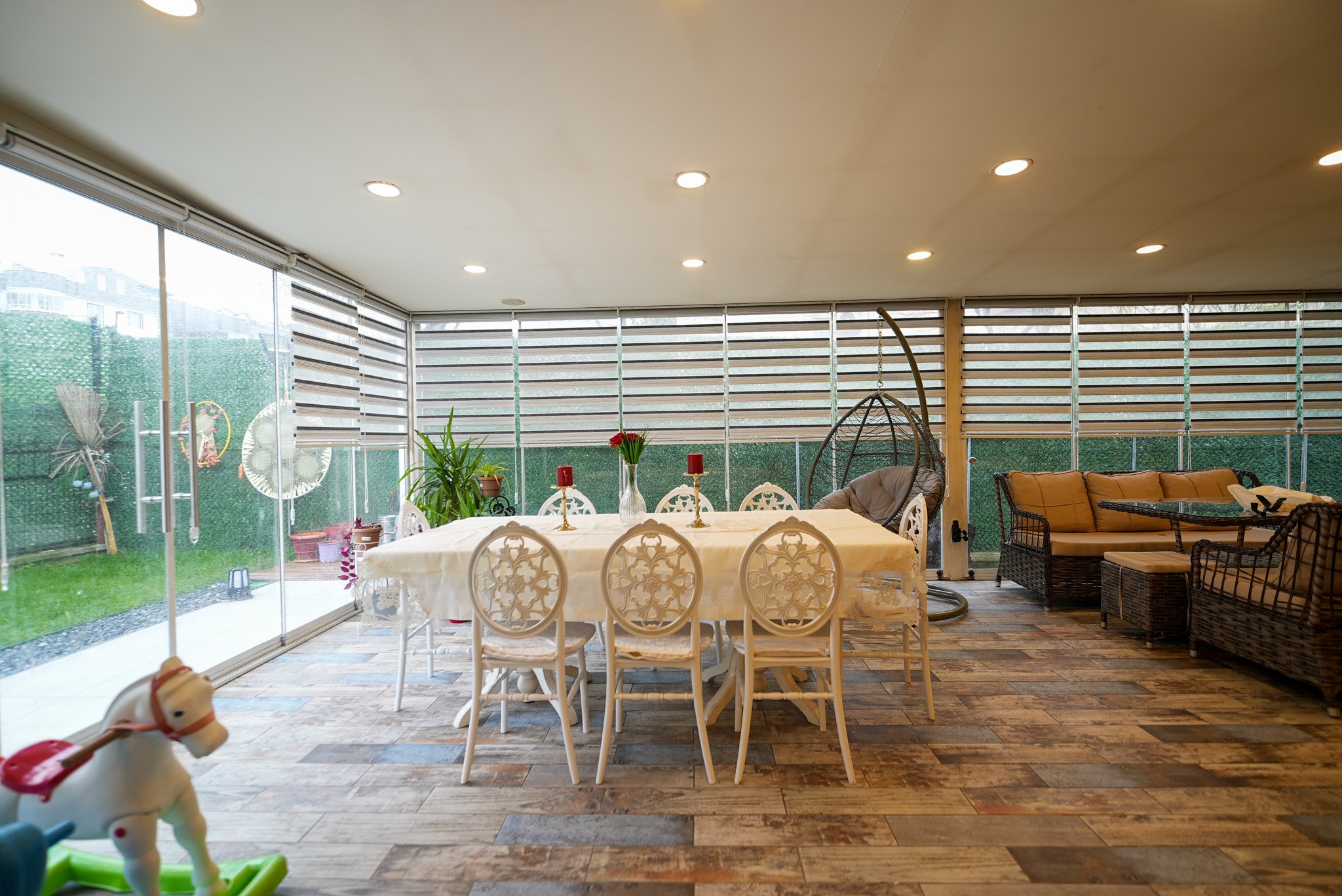 Yeşil Panjurlu Villa · 53