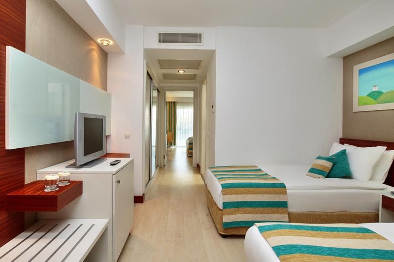 Sunis Evren Beach Resort  Hotel & Spa Aile Odası 
