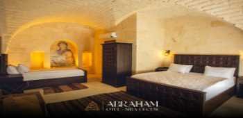 Abraham Otel · 43